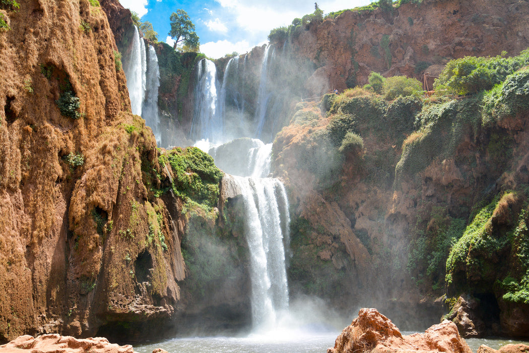 Spektakulärer Wasserfall, Glasbild