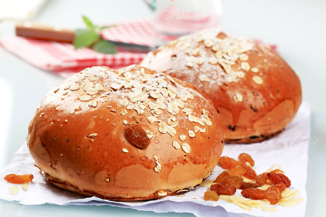 Süße Rosinenbrötchen, Glasbild