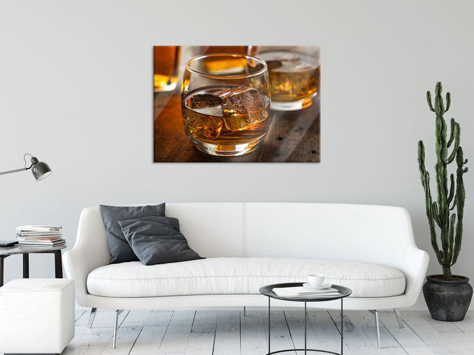 Goldgelber Whiskey, Glasbild