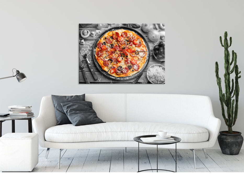 Pizza auf Pizzablech, Glasbild