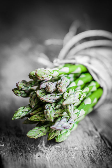 frischer gebundener Spargel, Glasbild