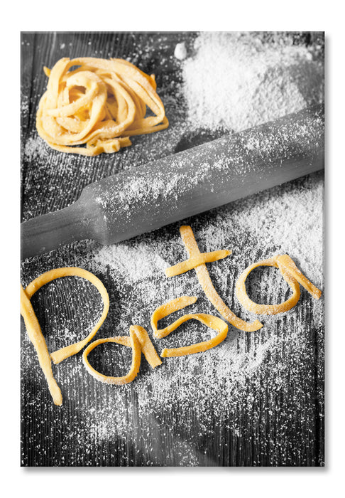 Pasta vor Nudelholz, Glasbild