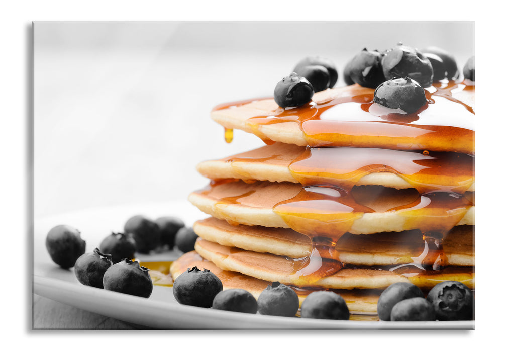 Pancakes mit Sirup und Blaubeeren, Glasbild