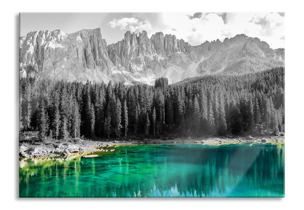 schöner klarer Bergsee, Glasbild