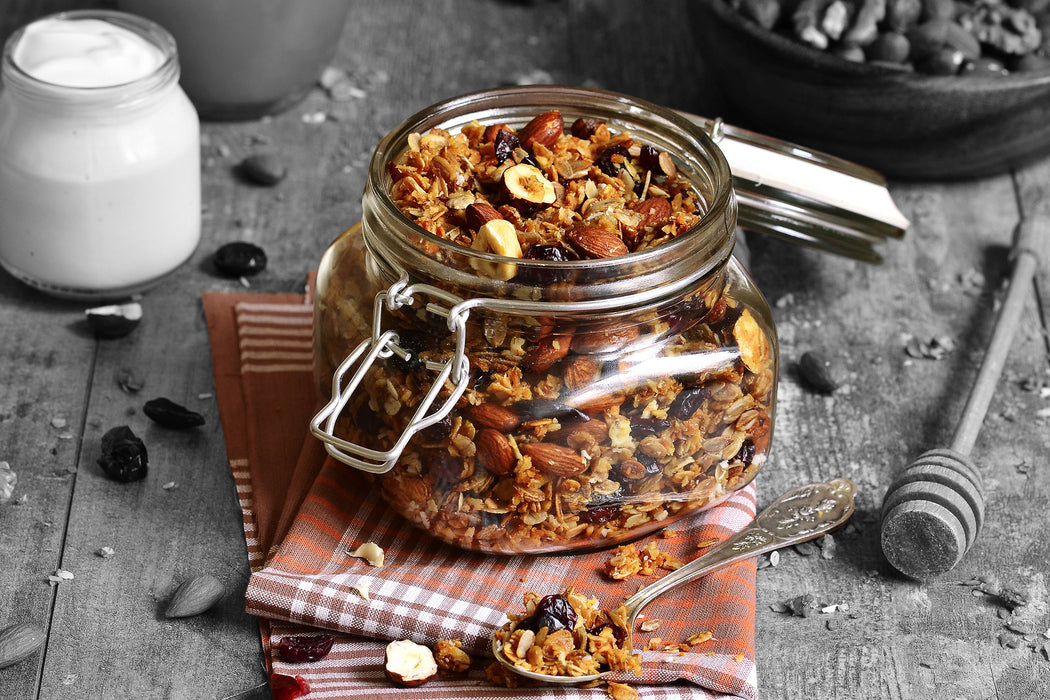 Süßes Müsli im Glas, Glasbild