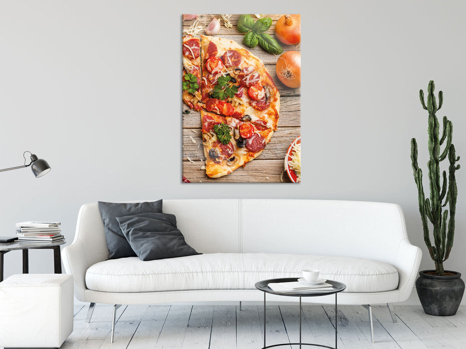 Pizza Italia auf Holztisch, Glasbild