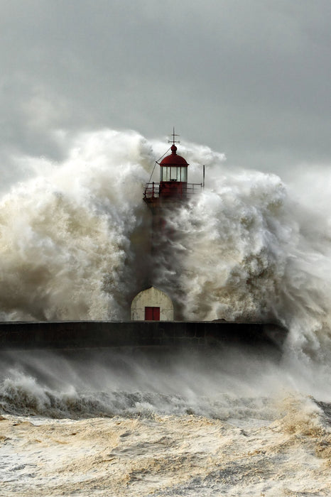 Leuchtturm im Sturm, Glasbild