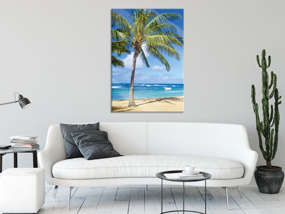 Wunderschöner Strand mit Palmen, Glasbild