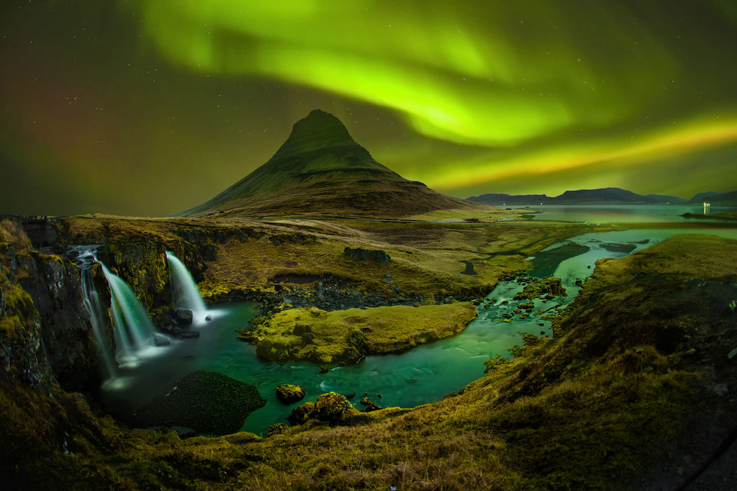 Kirkjufell Wasserfall, Glasbild