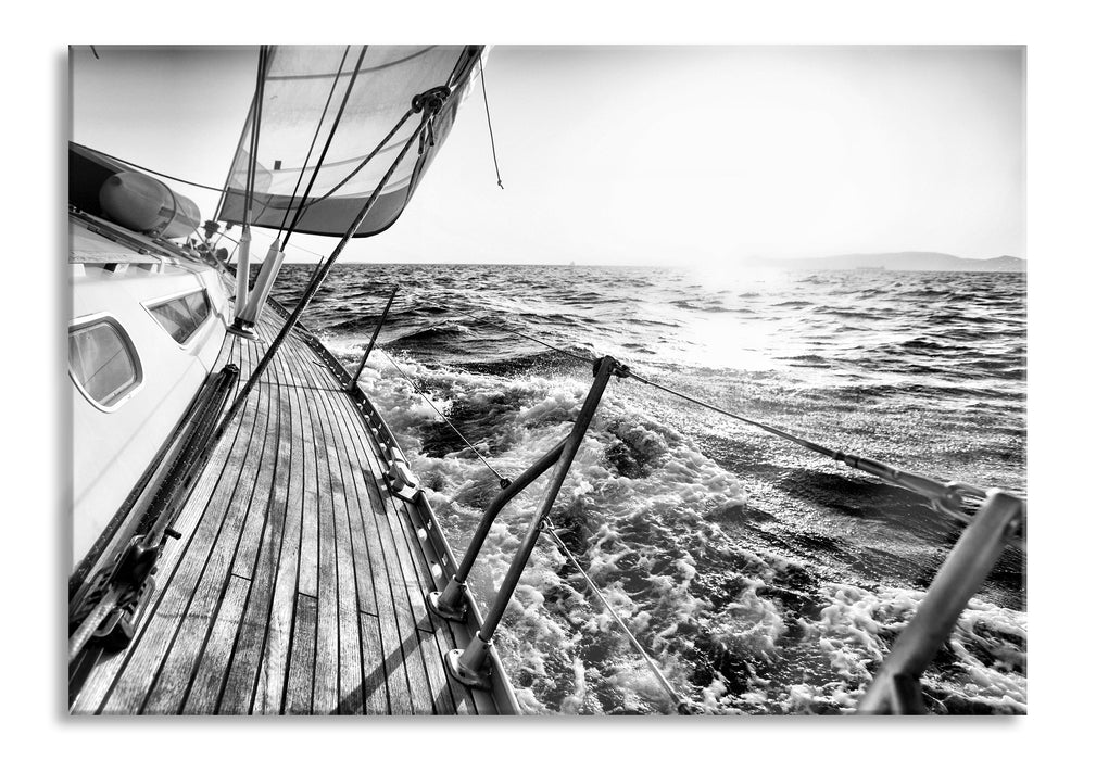 Segelboot im Meer, Glasbild