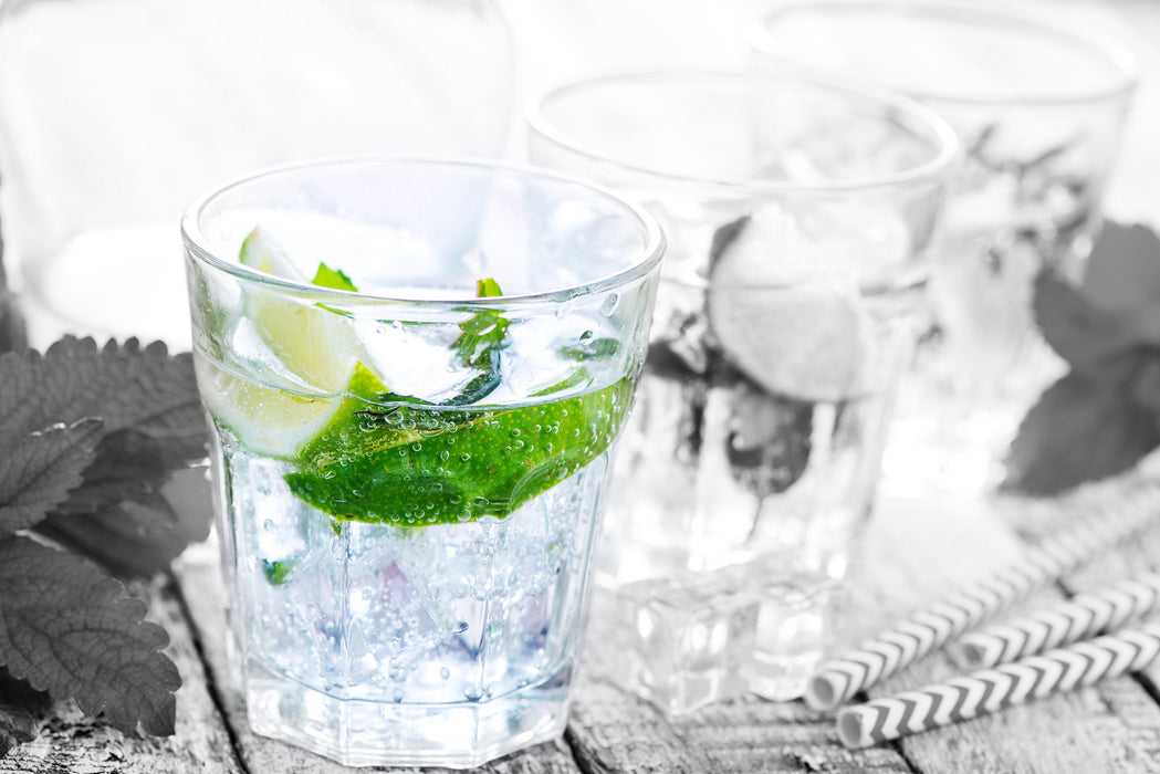 Mojito-Gläser mit Minze, Glasbild