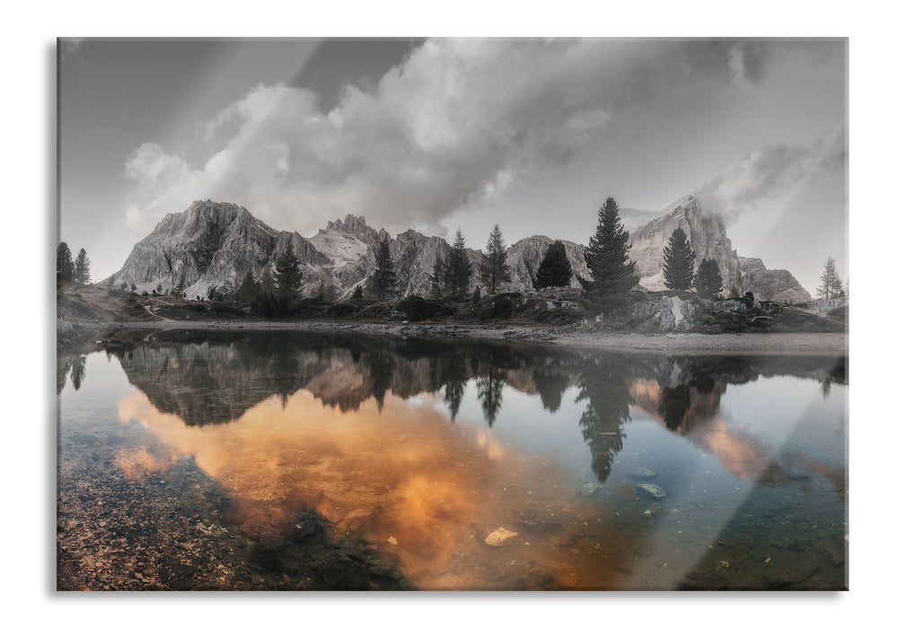 bunte Dolomiten am See Limides, Glasbild