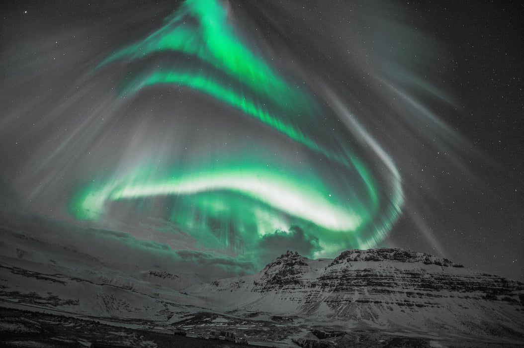 Nordlichter über Island, Glasbild