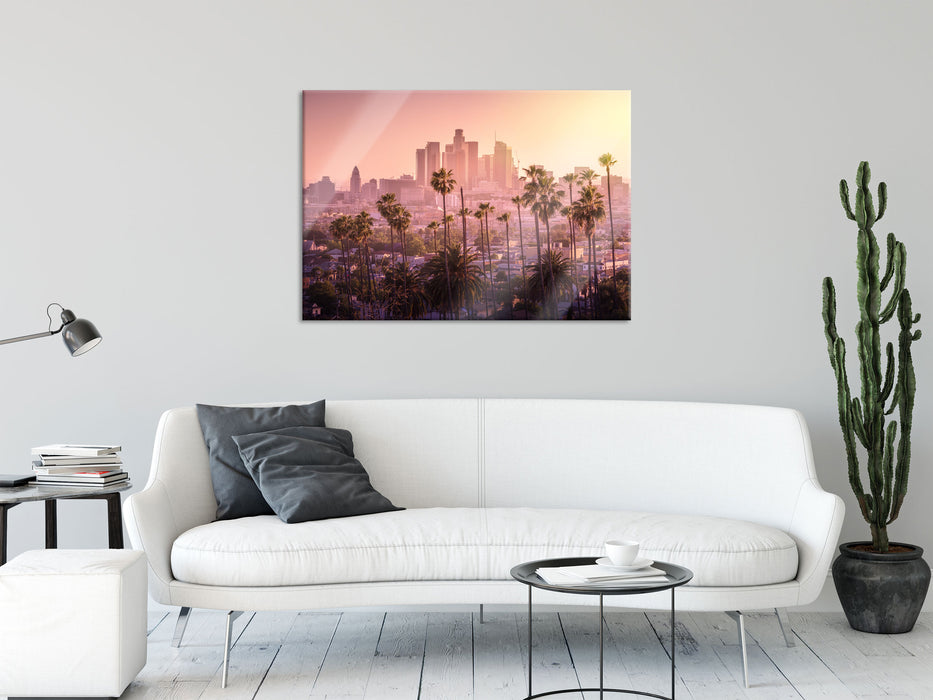 Palmen vor Skyline von Los Angeles, Glasbild