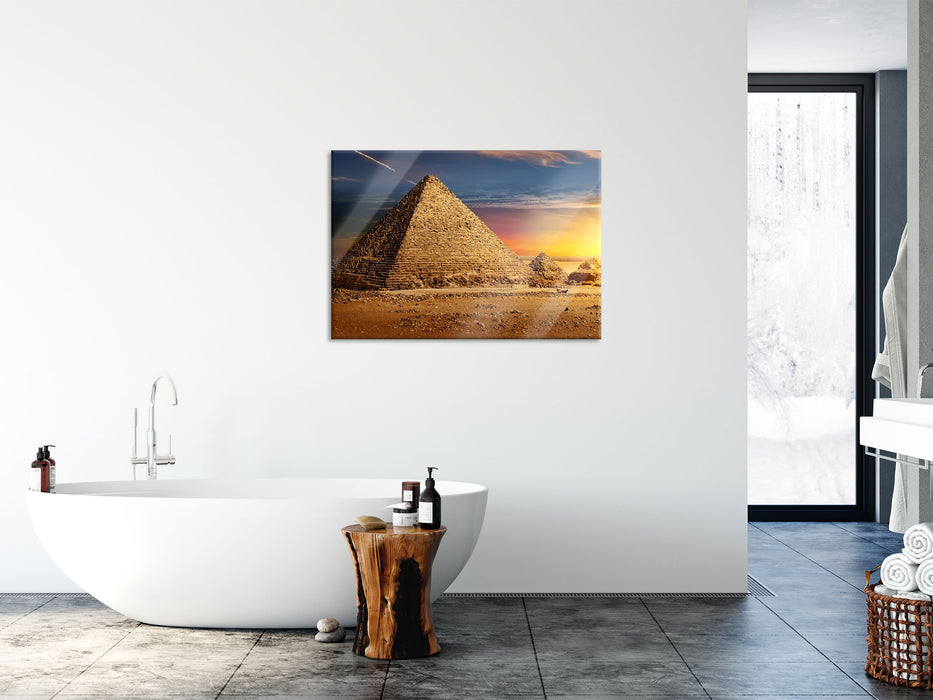 Ägyptische Pyramiden bei Sonnenuntergang, Glasbild
