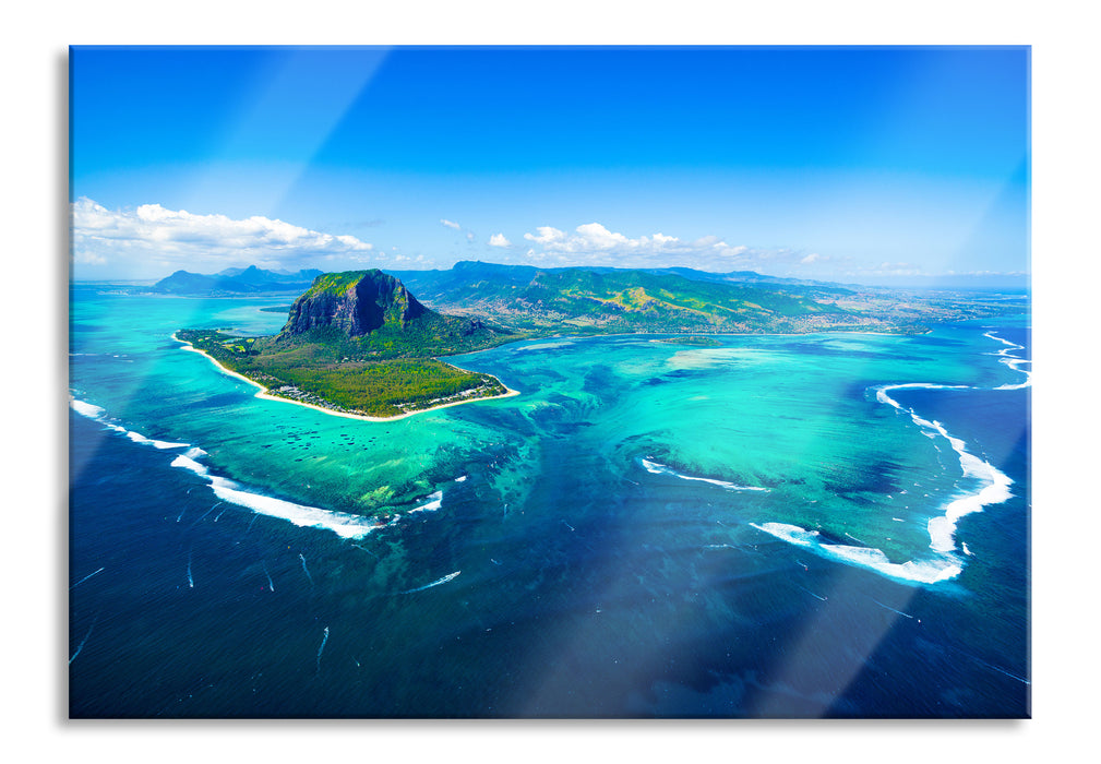 Blick von oben auf die Trauminsel Mauritius, Glasbild