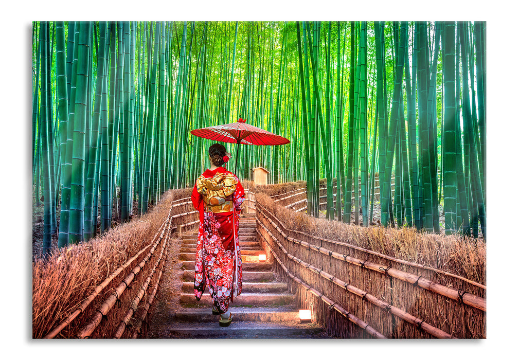 Frau im janapischen Kimono im Bambuswald, Glasbild