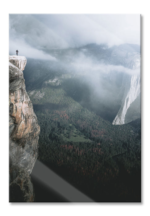 Pixxprint Einsamer Wanderer auf Felsklippe, Glasbild