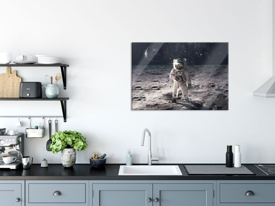 Einsamer Astronaut auf dem Mond, Glasbild