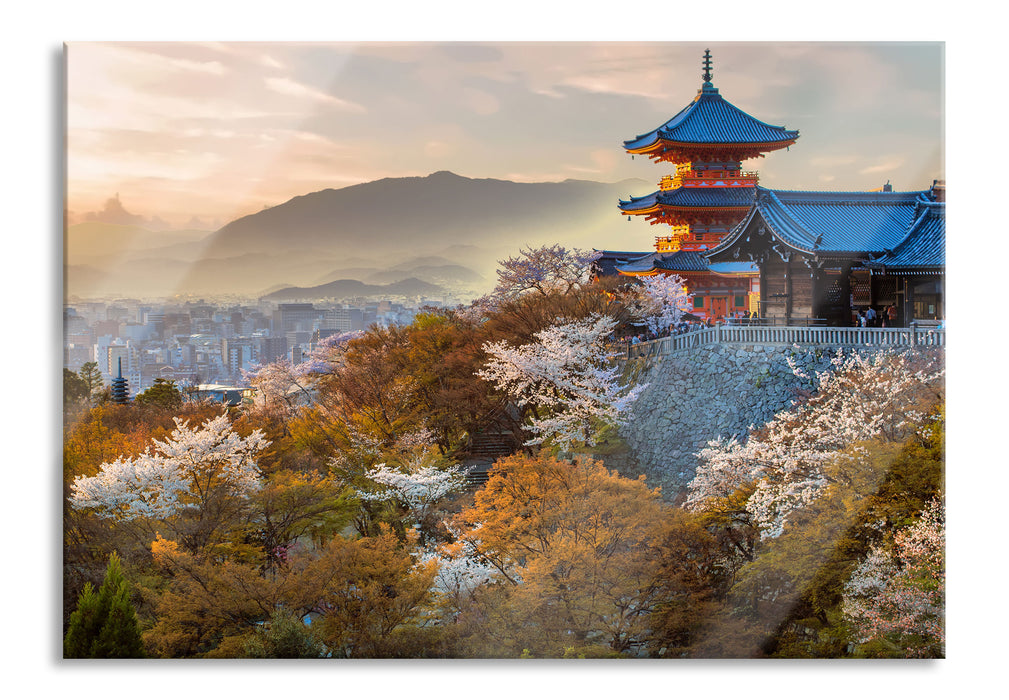 Pixxprint Japanischer Tempel vor nebeliger Stadt, Glasbild