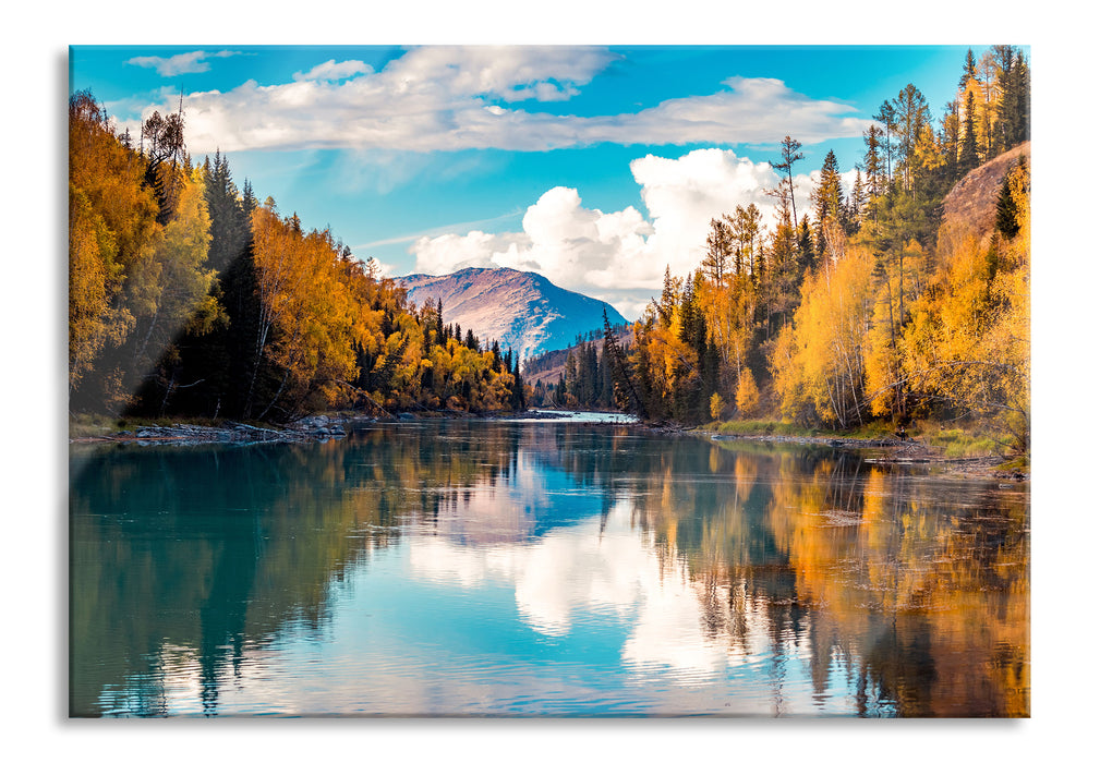 Bergsee mit Herbstwald, Glasbild