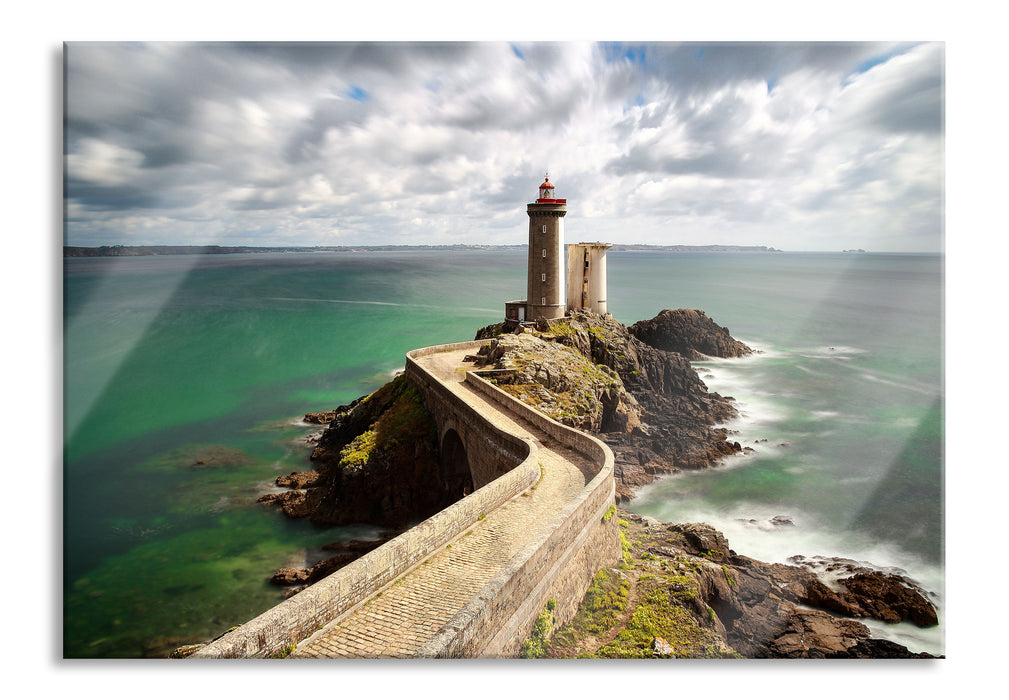 Pixxprint Steinbrücke zum Leuchtturm Phare du Petit Minou, Glasbild