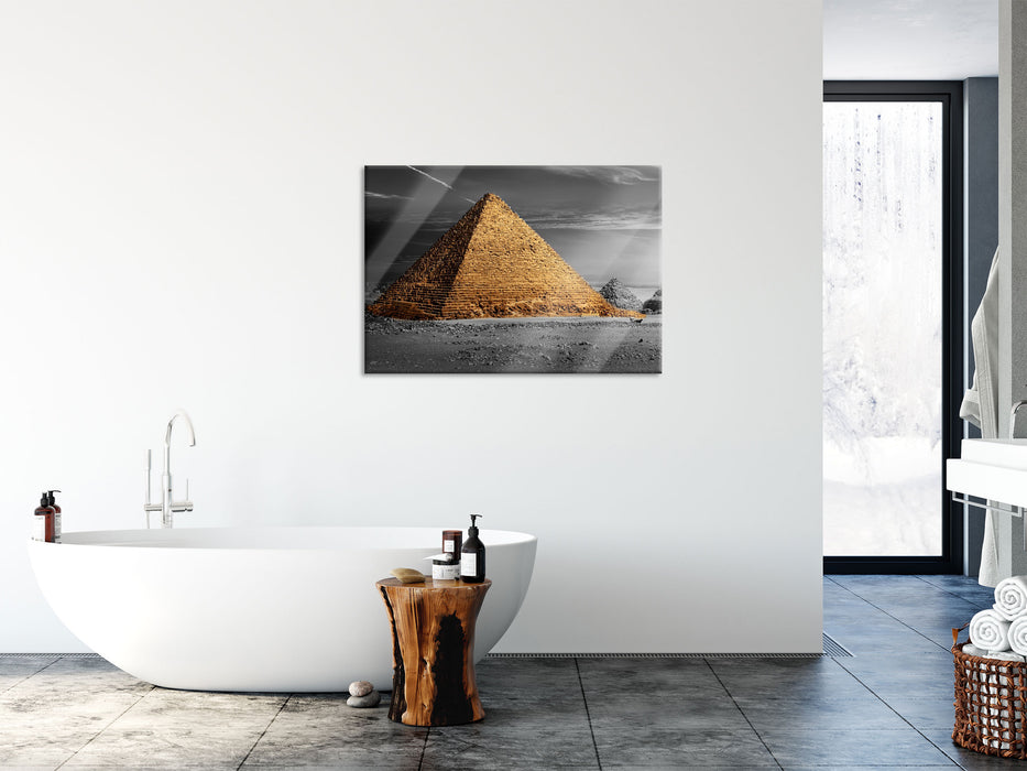 Ägyptische Pyramiden bei Sonnenuntergang B&W Detail, Glasbild