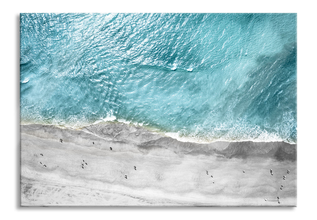 Luftaufnahme von türkisem Meer am Strand B&W Detail, Glasbild