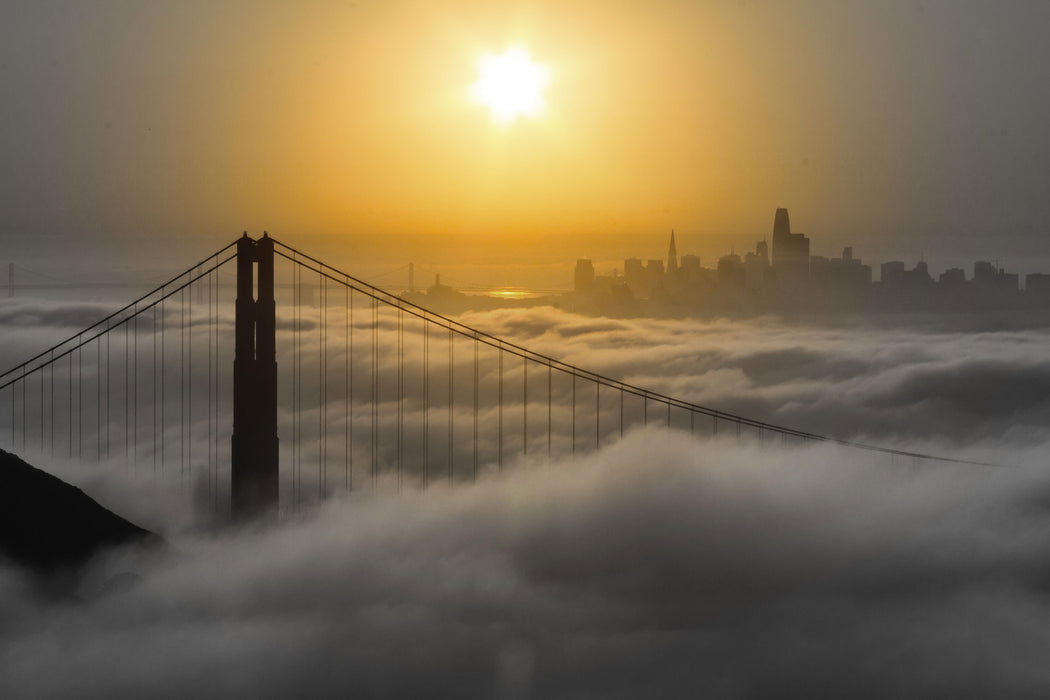 Golden Gate Bridge im Sonnenaufgang B&W Detail, Glasbild