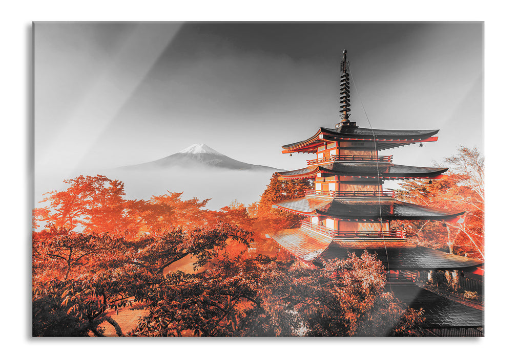 Japanischer Tempel in bunten Baumwipfeln B&W Detail, Glasbild