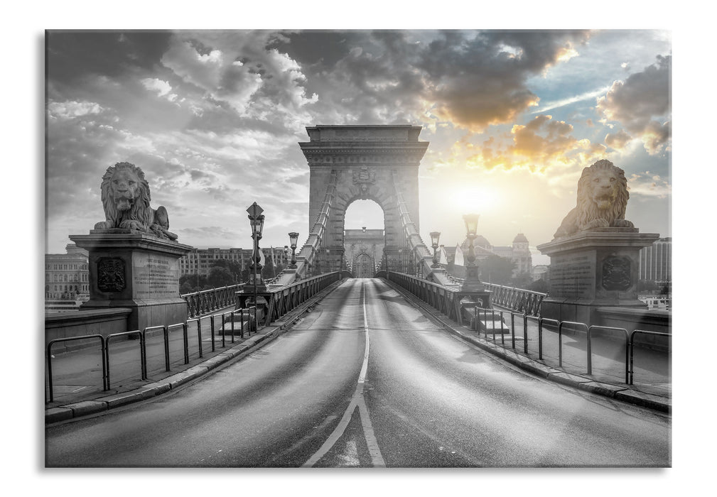 Pixxprint Brücke in Budapest bei Sonnenuntergang B&W Detail, Glasbild