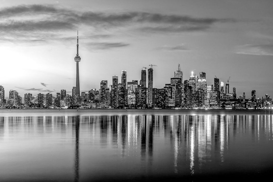 Skyline Toronto in der Abenddämmerung, Monochrome, Glasbild
