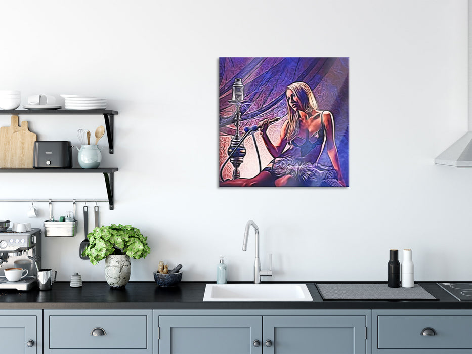 Attraktive Frau mit Shisha, Glasbild Quadratisch