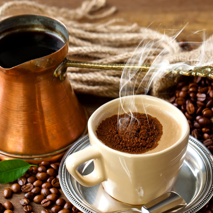 Frisch Kaffee mit Kaffeebohnen, Glasbild Quadratisch