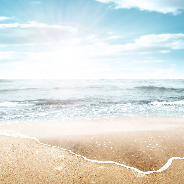 Wunderschöner weißer Sandstrand, Glasbild Quadratisch