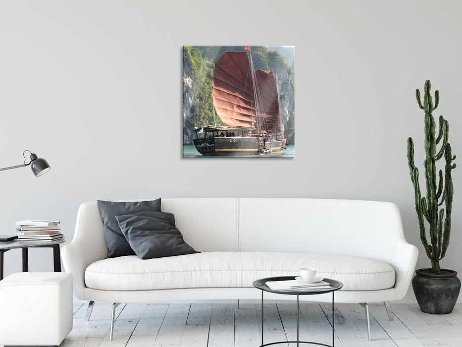 Segelschiff im Sonnenuntergang, Glasbild Quadratisch