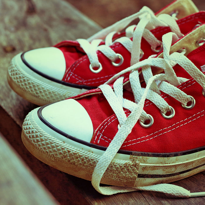 Coole Rote Schuhe, Glasbild Quadratisch