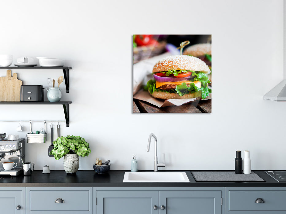 Burger und Pommes, Glasbild Quadratisch
