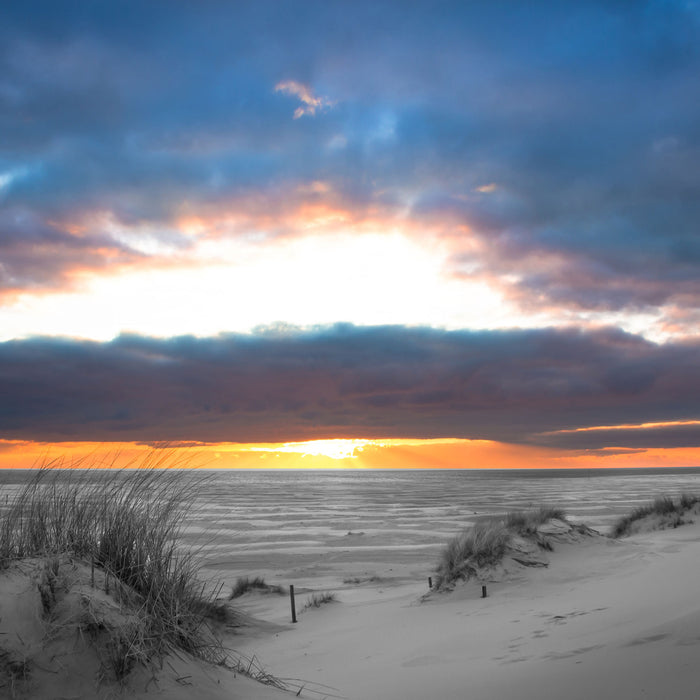 Nordseeküste bei Sonnenaufgang, Glasbild Quadratisch