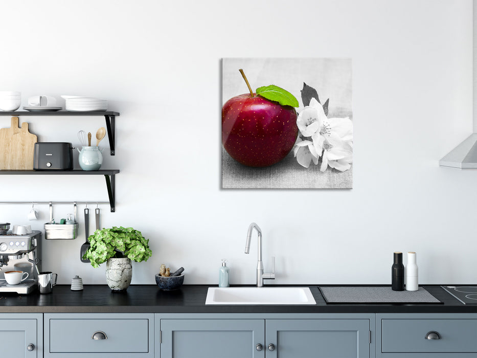 Schöner roter Apfel mit Blüten, Glasbild Quadratisch
