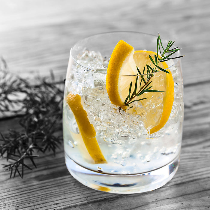 Drink mit Zitrone und Rosmarin, Glasbild Quadratisch