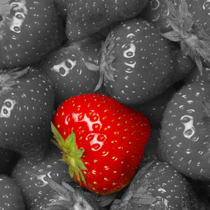 Leckere Knallrote Erdbeere, Glasbild Quadratisch