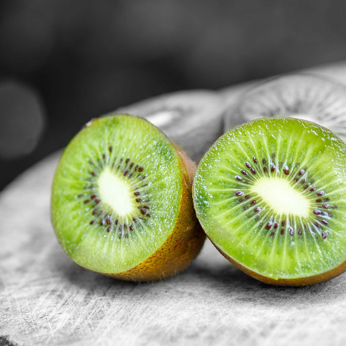 Grüne Saftige Kiwis, Glasbild Quadratisch