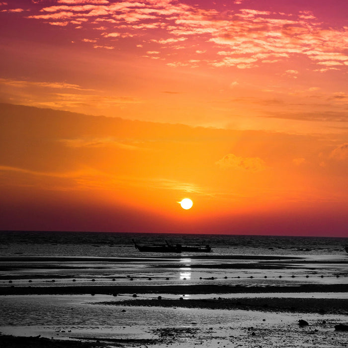 Sonnenaufgang über Wattmeer, Glasbild Quadratisch