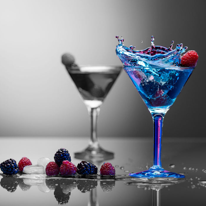 Blauer leckerer Cocktail, Glasbild Quadratisch
