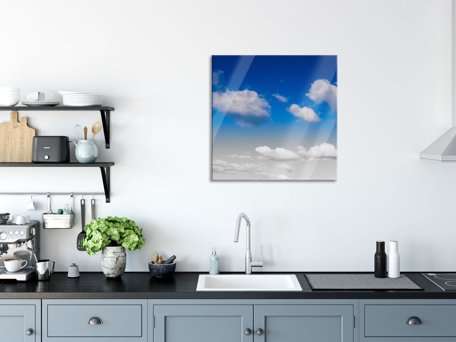 Schäfchenwolken an blauem Himmel, Glasbild Quadratisch