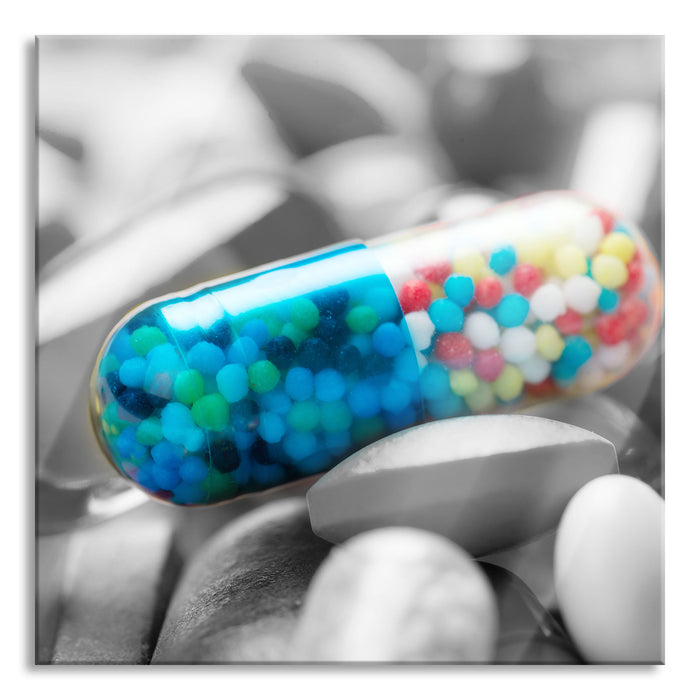 Perlen in Tablettenhülse, Glasbild Quadratisch