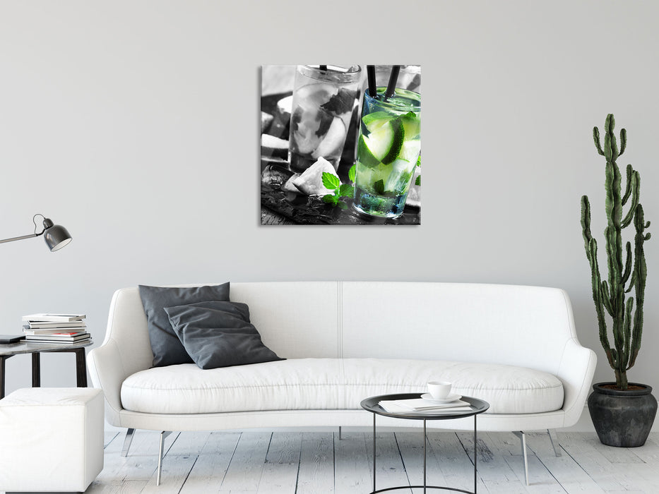 Caipirinhacocktails auf Tablett, Glasbild Quadratisch