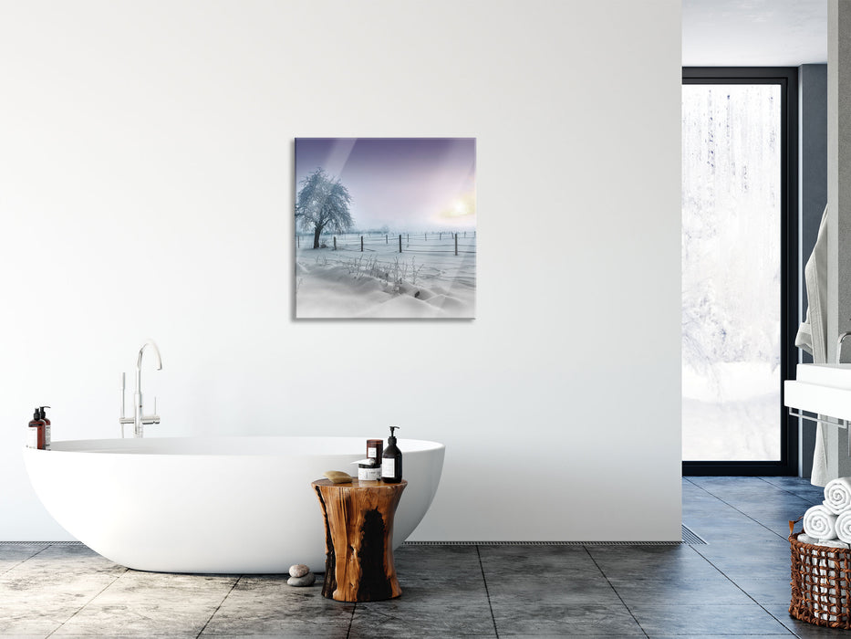 Baum in Winterlandschaft, Glasbild Quadratisch