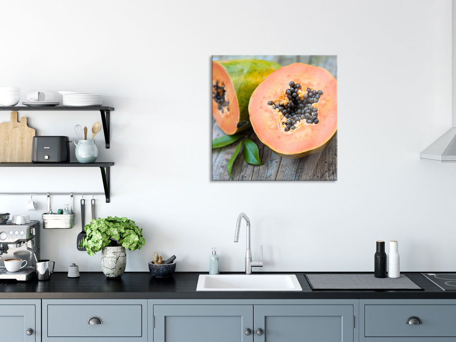 Genüssliche Papaya aufgeschnitten, Glasbild Quadratisch